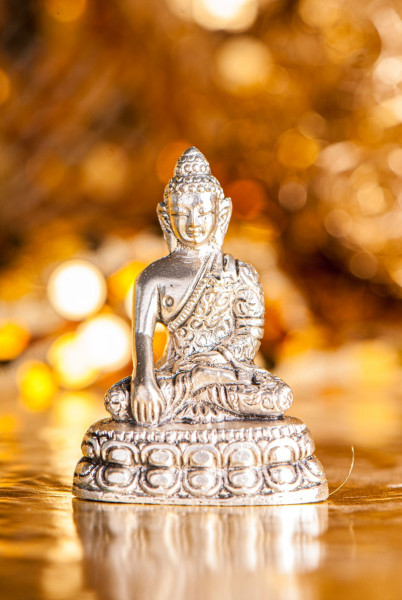 Shakyamuni Buddha - versilbert - Messing
